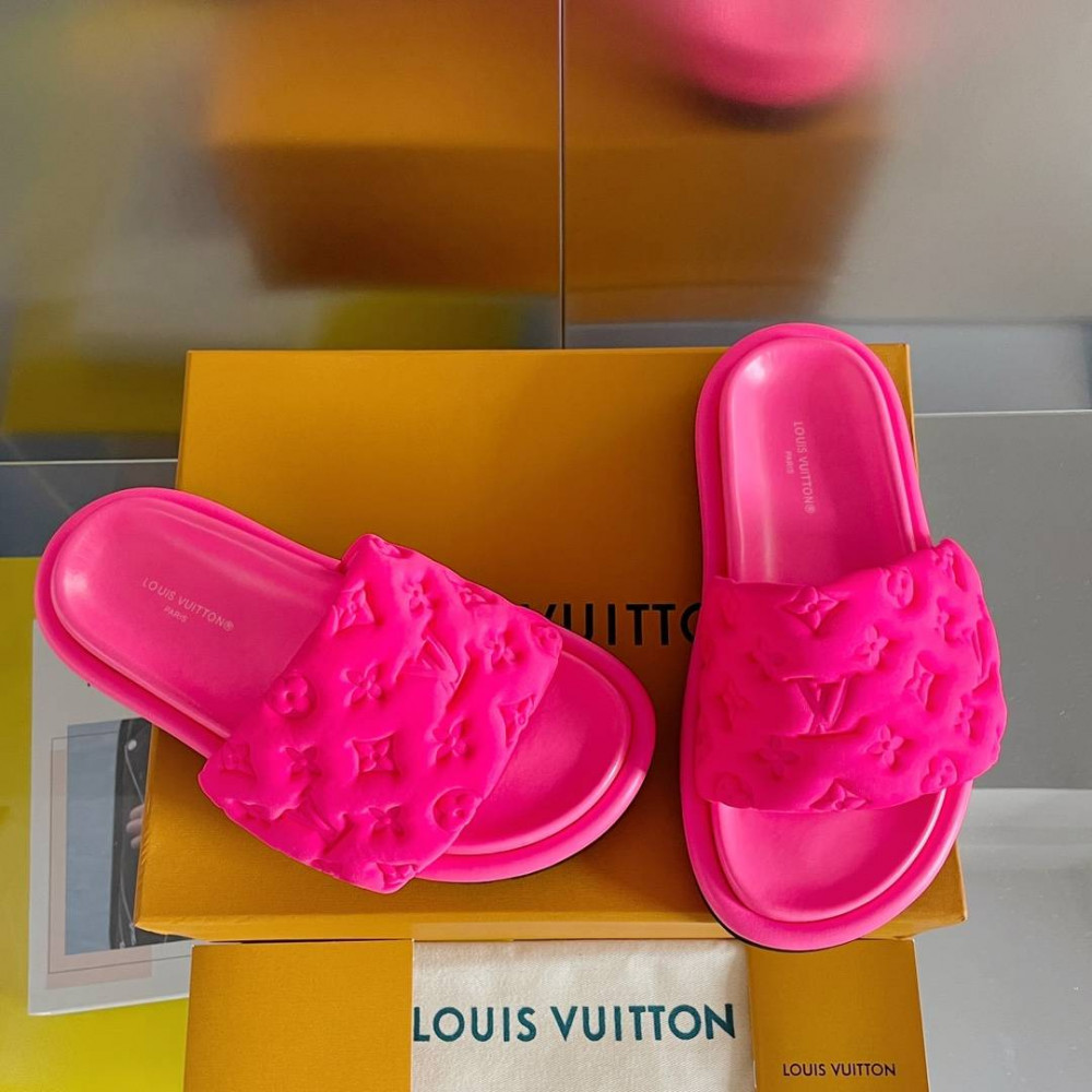 LV Pool Pillow Comfort-26