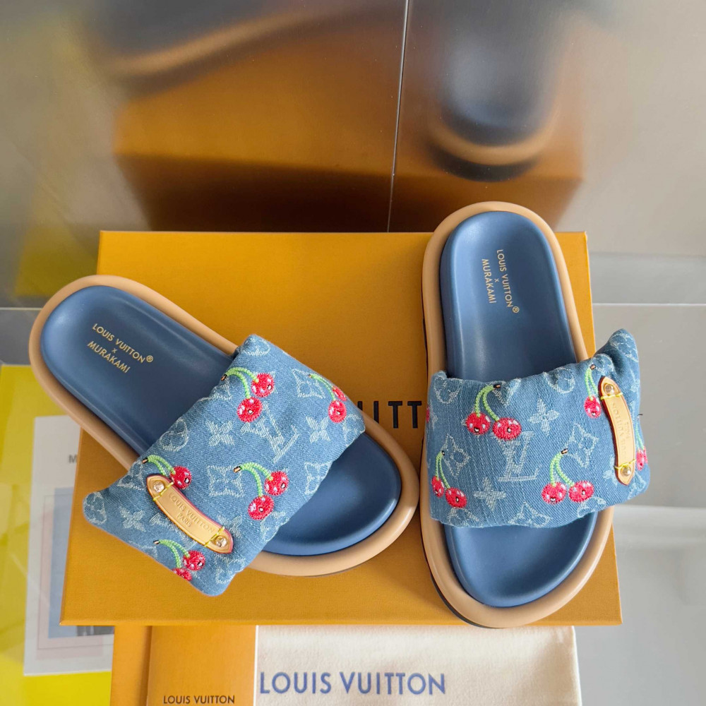 LV X Takashi Murakami  Pool Pillow Comfort