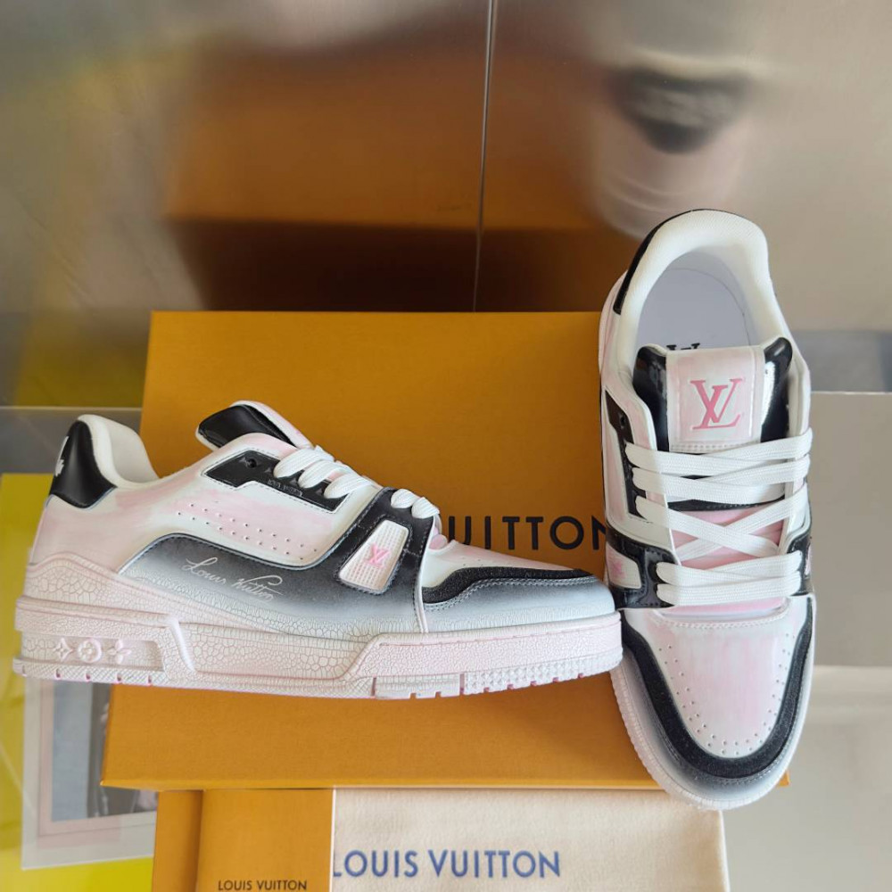 LV Trainer Wipe Color Black/Light Pink-004 LV Trainer Wipe Color Black/Light Pink-004