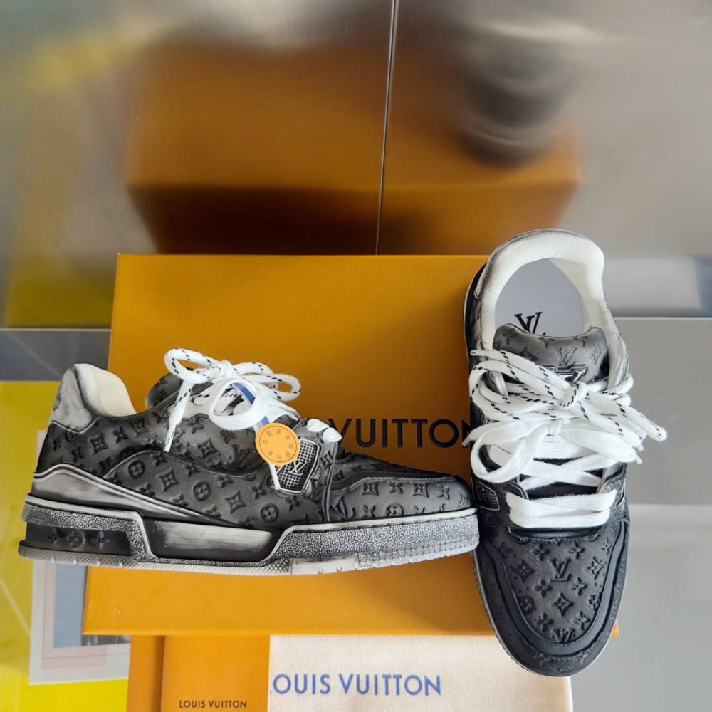 LV Trainer Wipe Color Black Print-006 LV Trainer Wipe Color Black Print-006