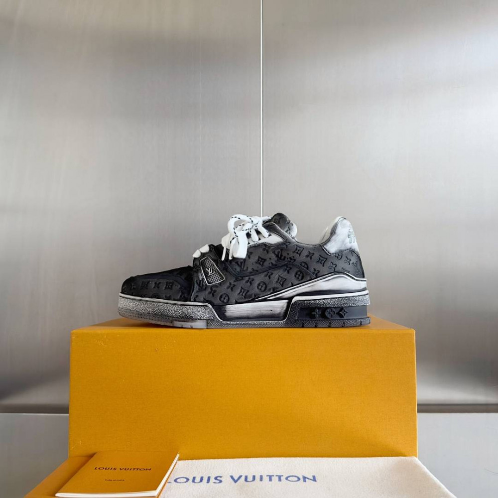 LV Trainer Wipe Color Black Print-006 LV Trainer Wipe Color Black Print-006