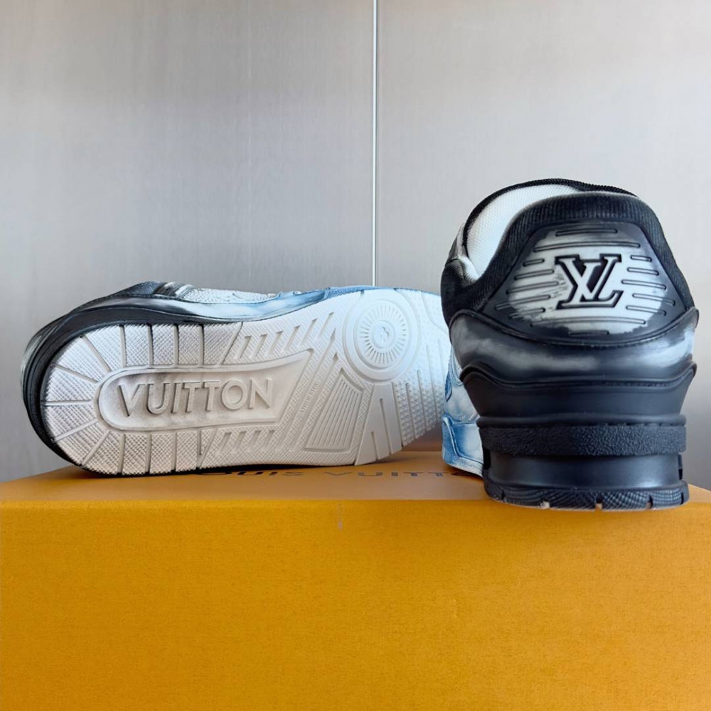 LV Trainer Wipe Color Black/Blue and White-014 LV Trainer Wipe Color Black/Blue and White-014
