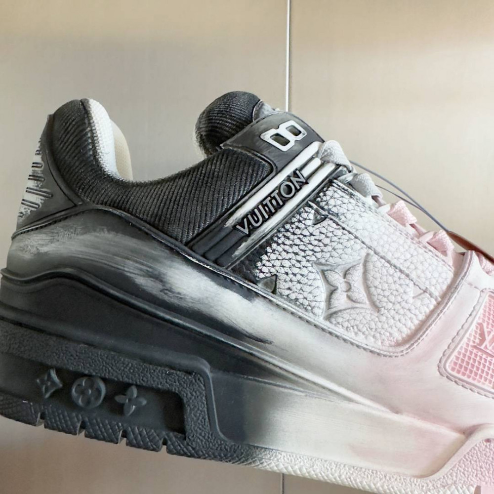 LV Trainer Wipe Color Black/Pink and White-015 LV Trainer Wipe Color Black/Pink and White-015
