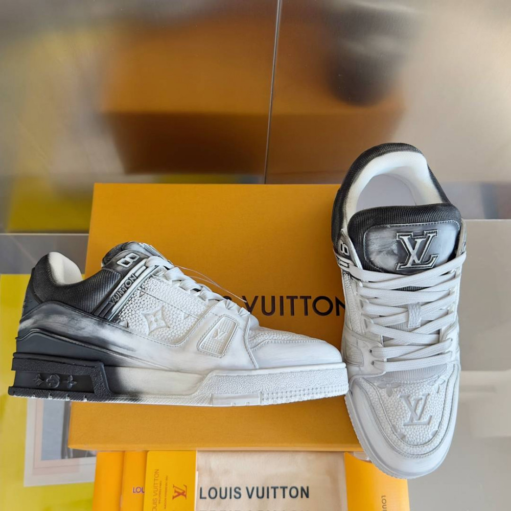 LV Trainer Wipe Color Black and White Print-016 LV Trainer Wipe Color Black and White Print-016
