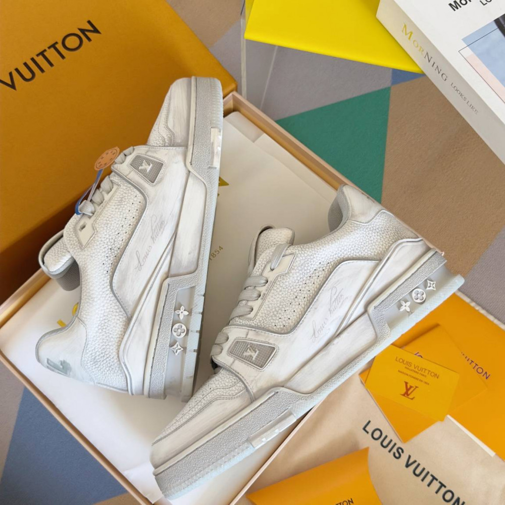 LV Trainer Wipe Color White Print-017
