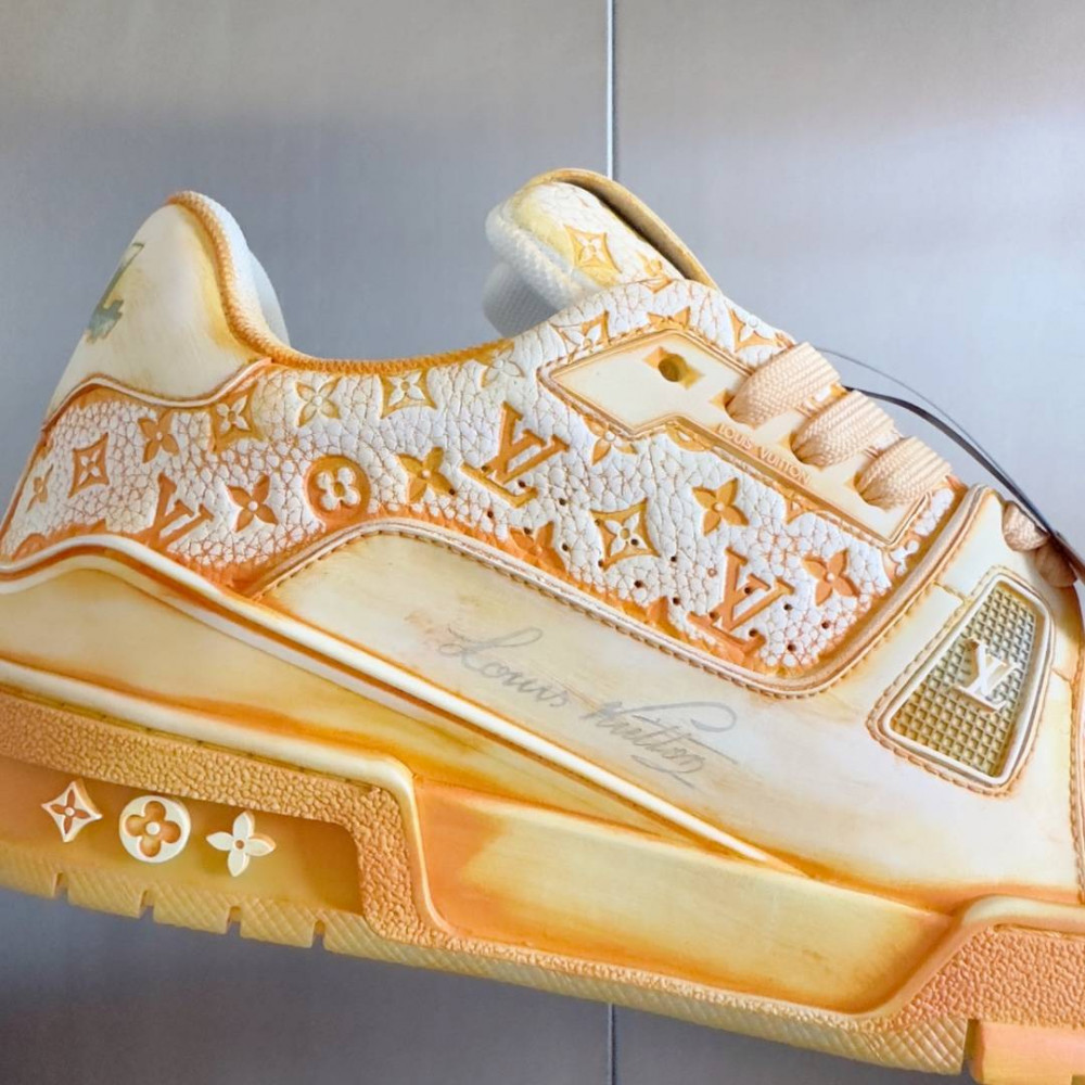LV Trainer Wipe Color Orange Print-018 LV Trainer Wipe Color Orange Print-018