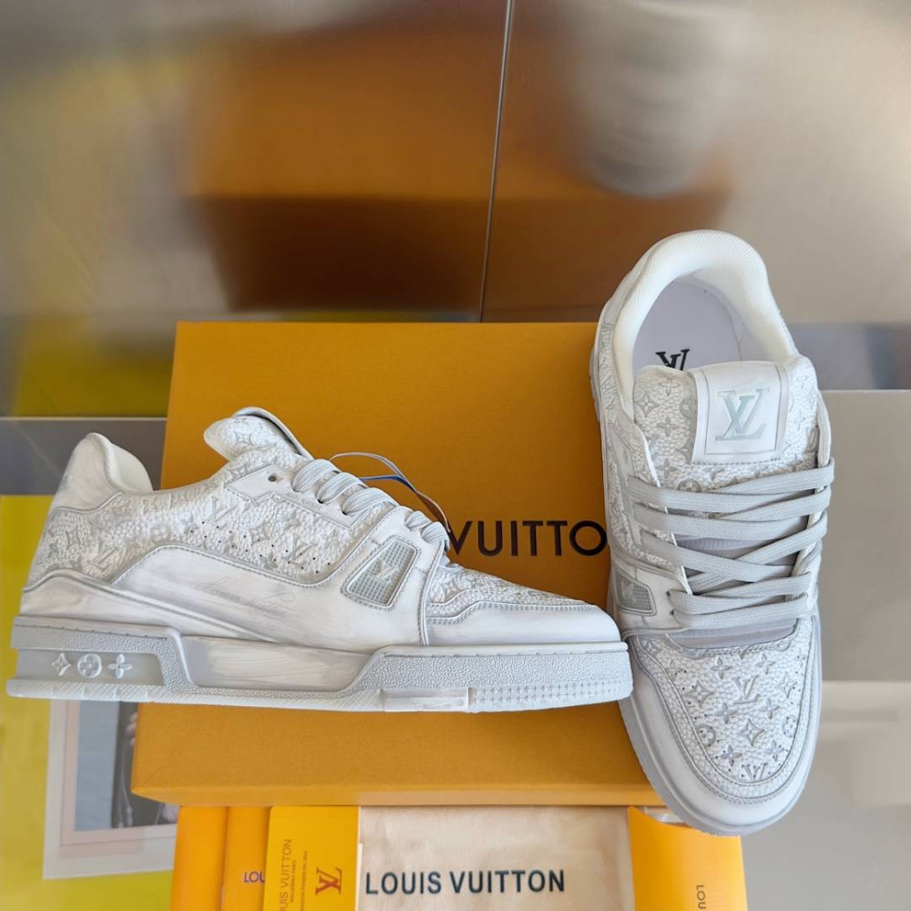 LV Trainer Wipe Color Gray and White Print-019 LV Trainer Wipe Color Gray and White Print-019