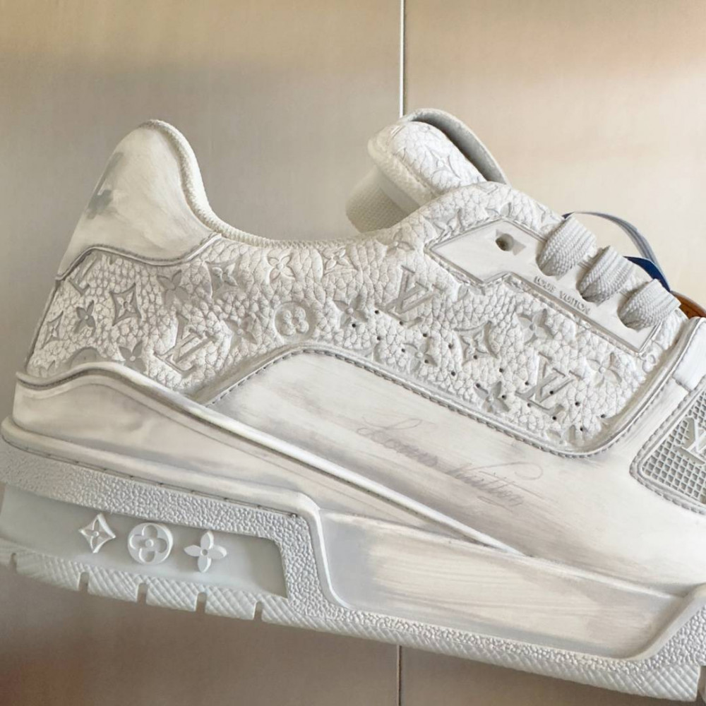 LV Trainer Wipe Color Gray and White Print-019 LV Trainer Wipe Color Gray and White Print-019