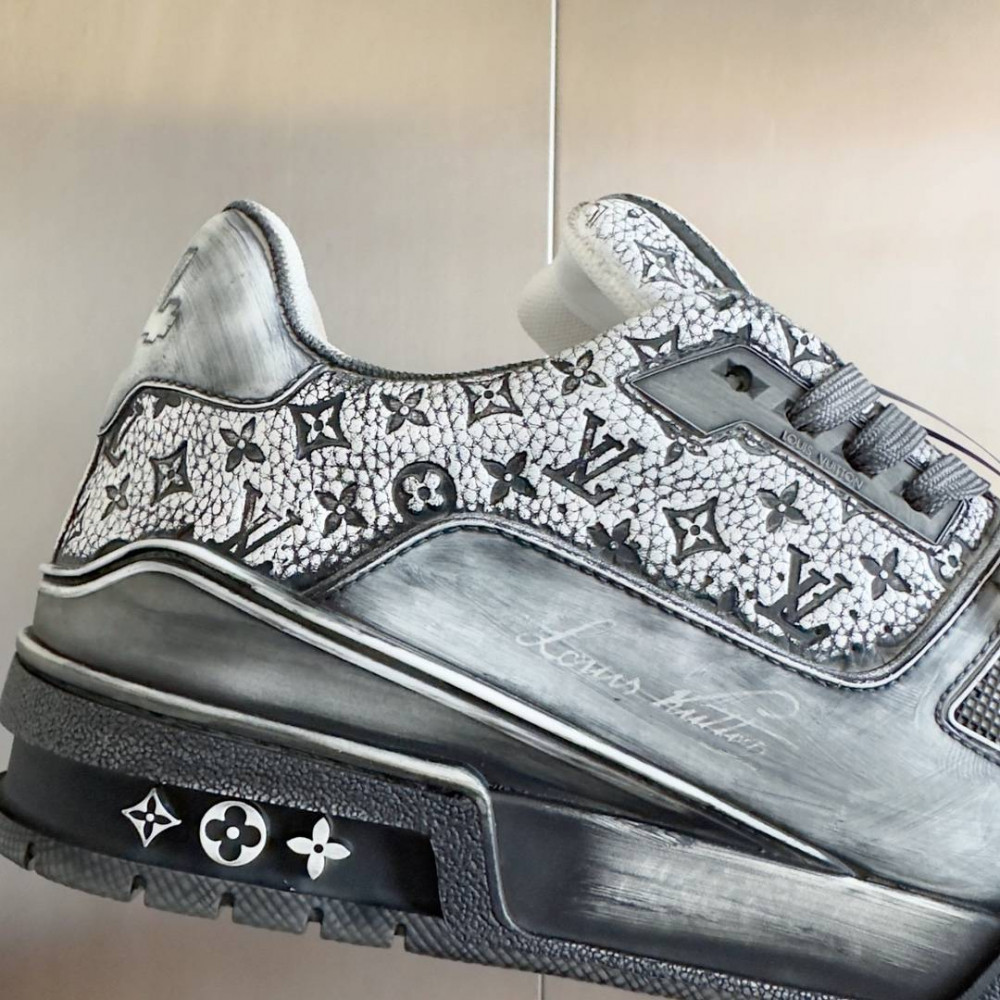 LV Trainer Wipe Color Black and White Print-020 LV Trainer Wipe Color Black and White Print-020
