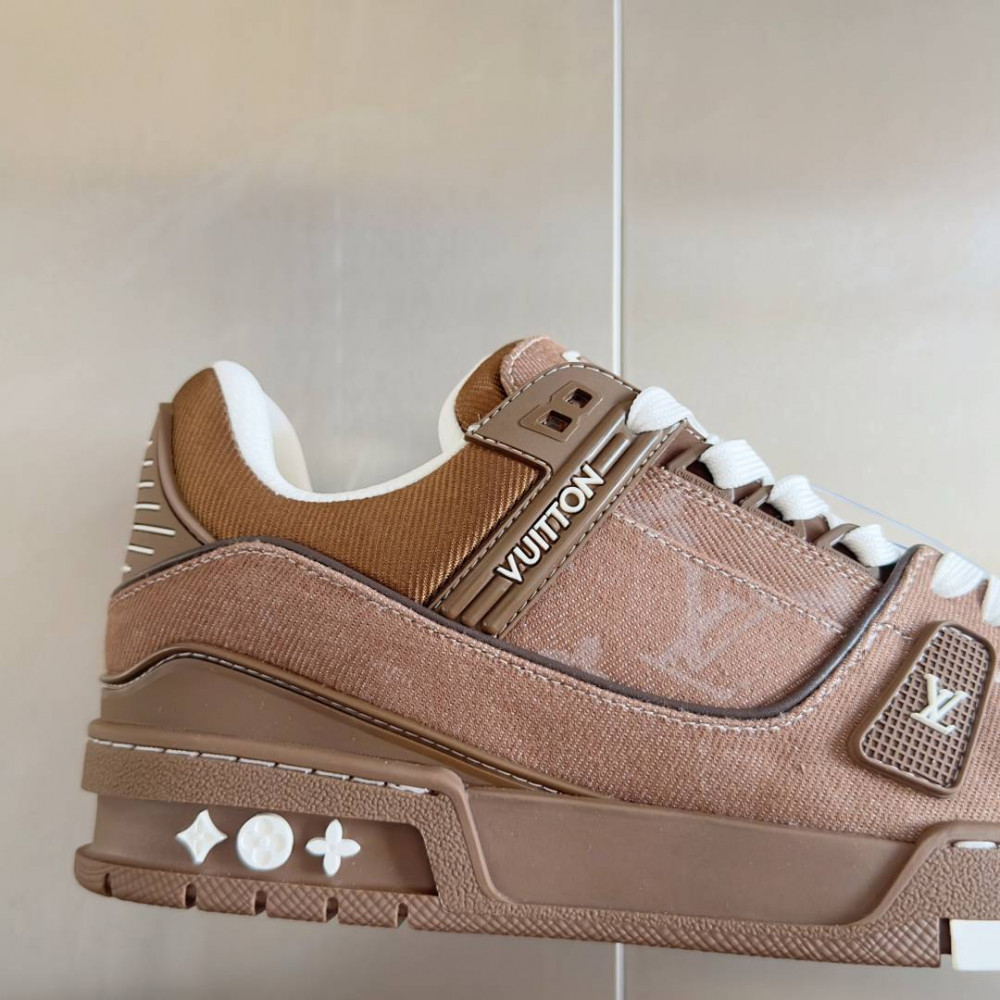 LV Trainer Brown-002 LV Trainer Brown-002