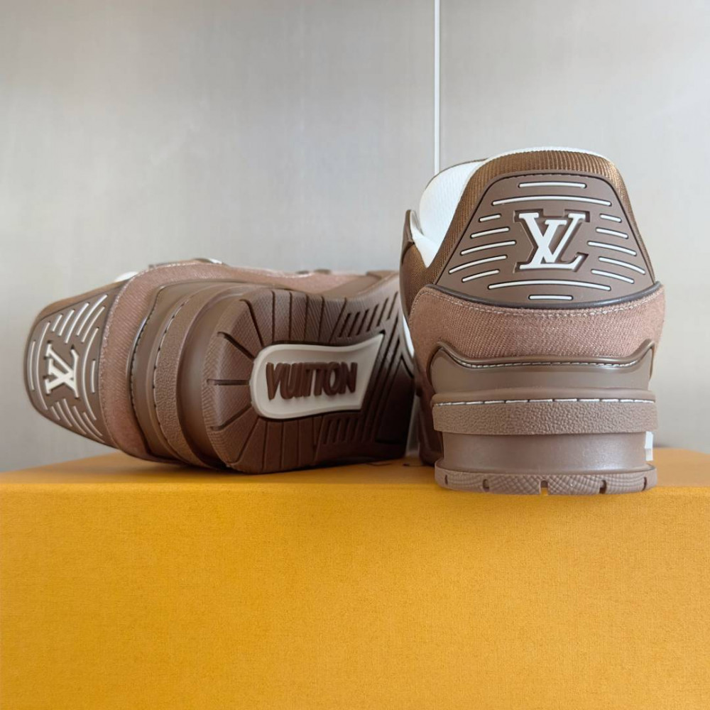 LV Trainer Brown-002 LV Trainer Brown-002