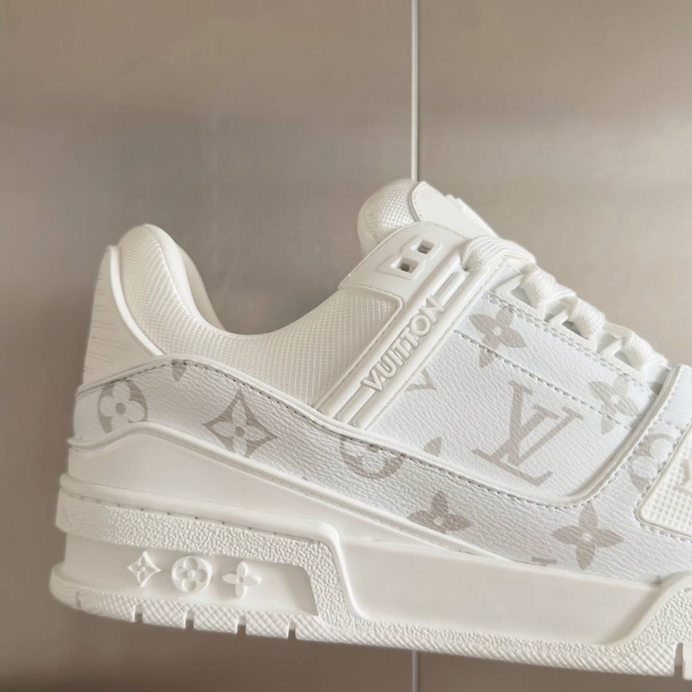LV Trainer White-006 LV Trainer White-006