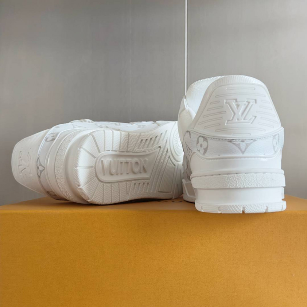 LV Trainer White-006 LV Trainer White-006