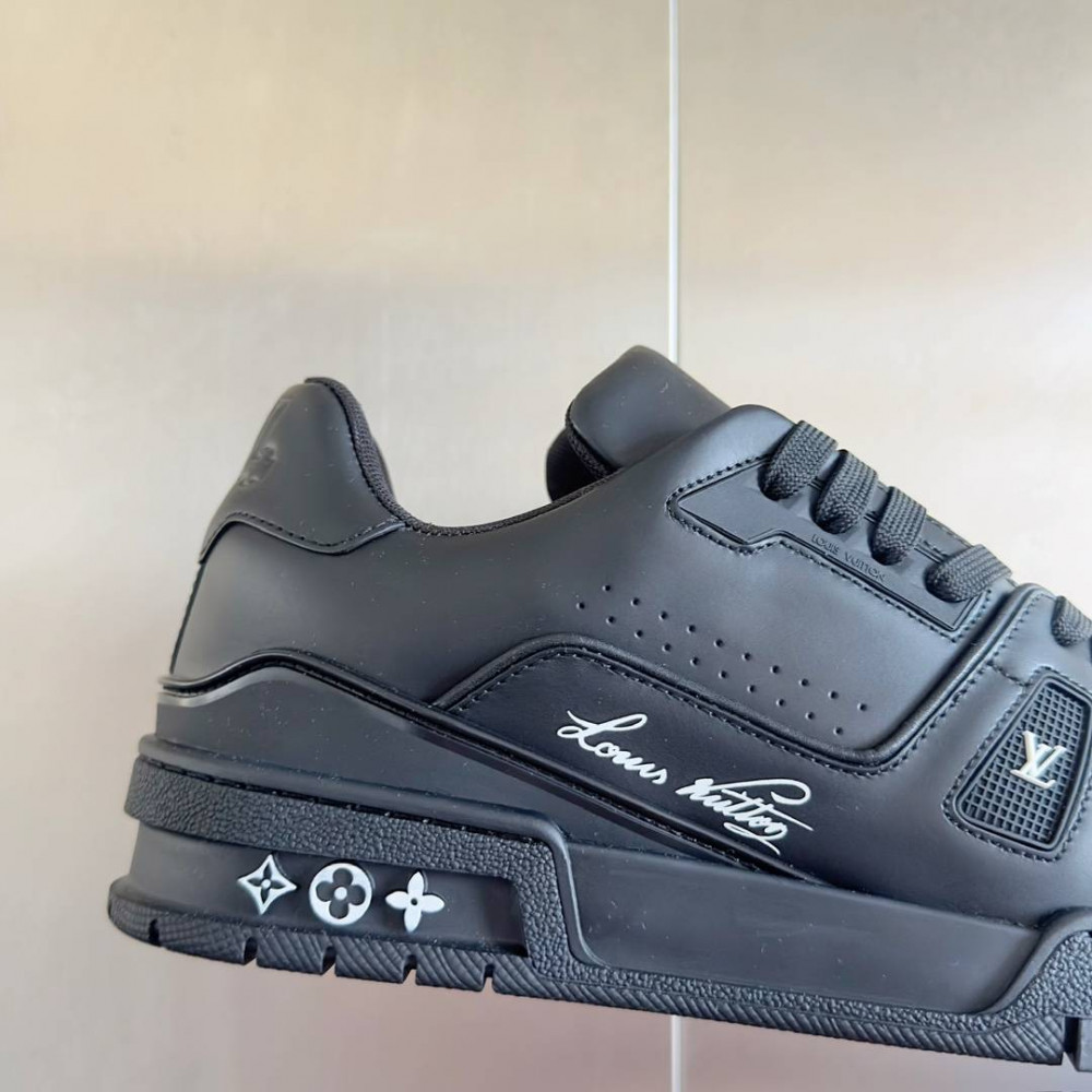 LV Trainer Sneaker Black-017 LV Trainer Sneaker Black-017