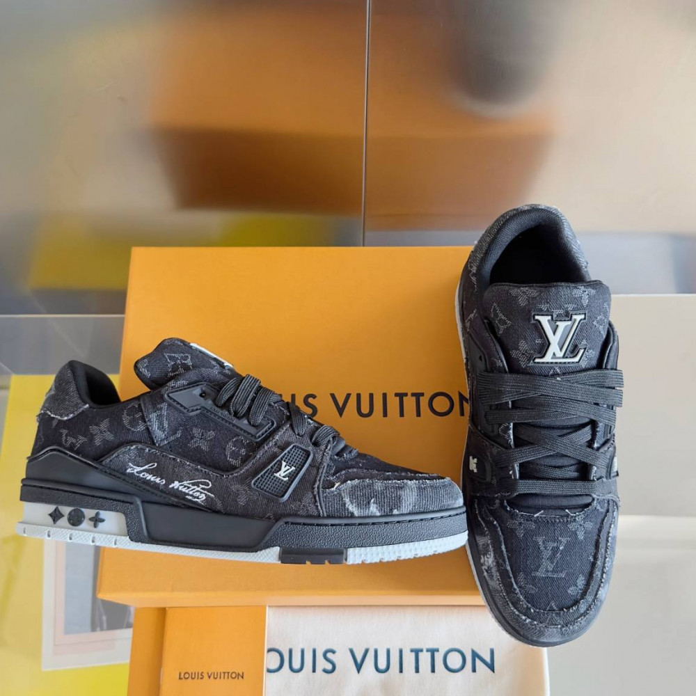 LV Trainer Sneaker Black-063 LV Trainer Sneaker Black-063