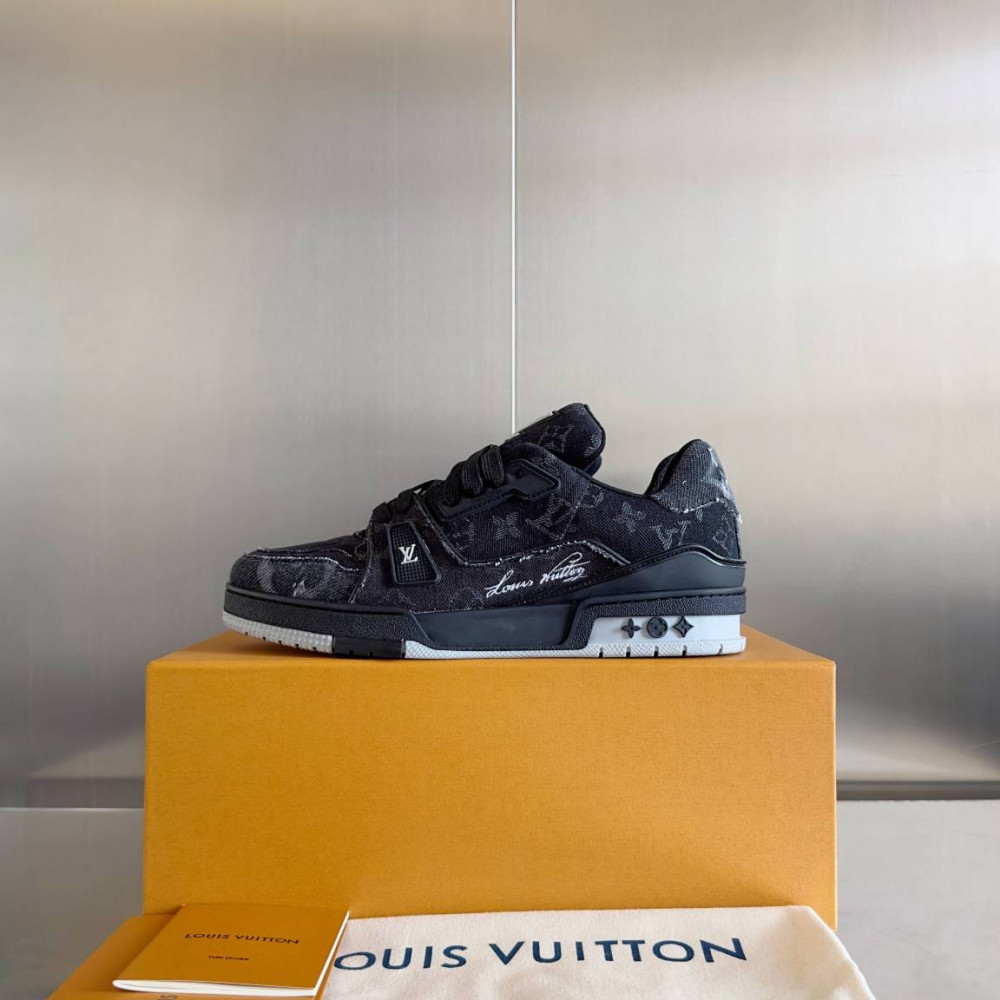 LV Trainer Sneaker Black-063 LV Trainer Sneaker Black-063