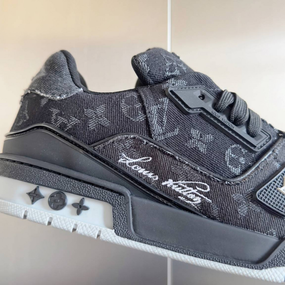 LV Trainer Sneaker Black-063 LV Trainer Sneaker Black-063