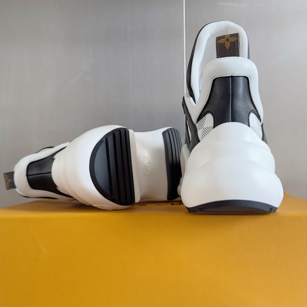 LV Archlight Sneaker-001