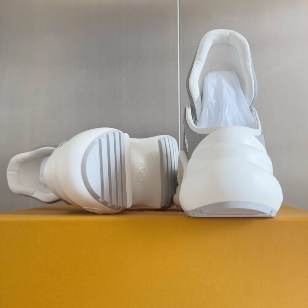 LV Archlight Open Back Sneaker-002
