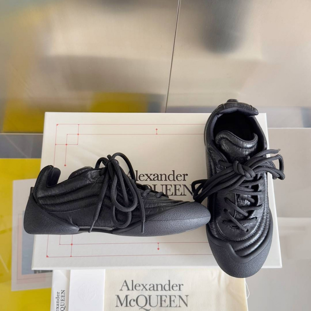 Alexander McQueen Flexion Alexander McQueen Flexion