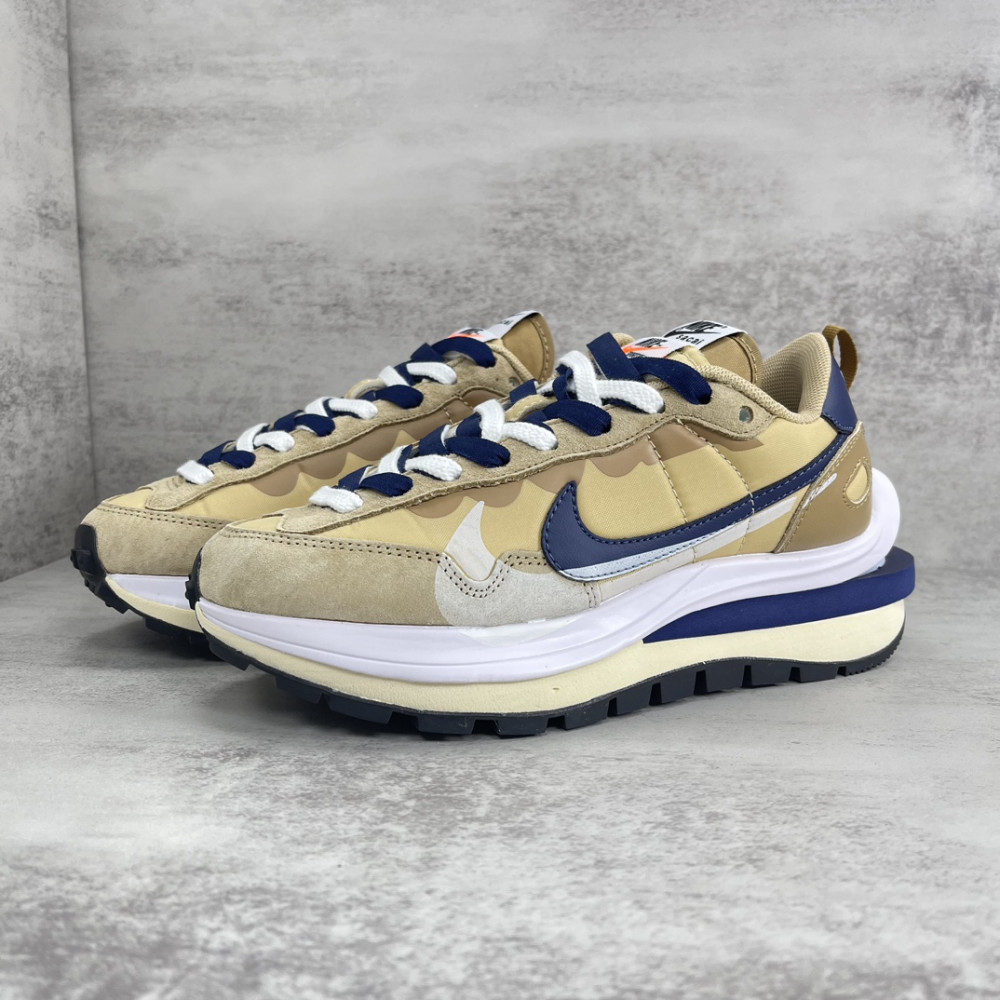 sacai x Nike VaporWaffle 'Sesame Blue Void'