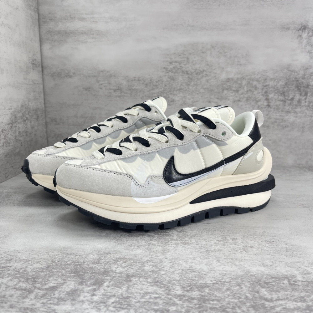 sacai x Nike VaporWaffle