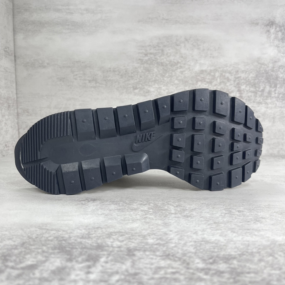 sacai x Nike VaporWaffle