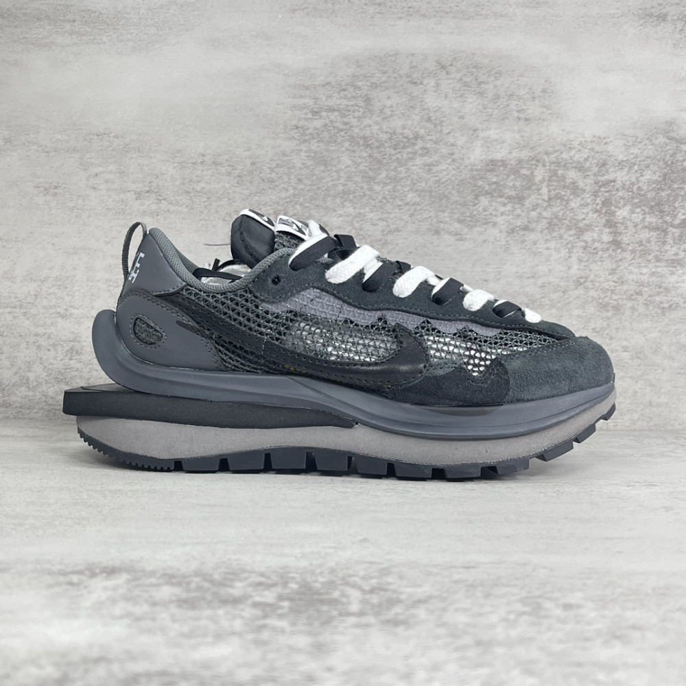 sacai x Nike VaporWaffle