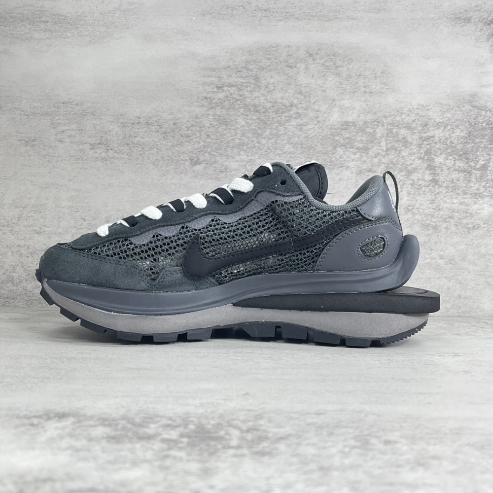 sacai x Nike VaporWaffle