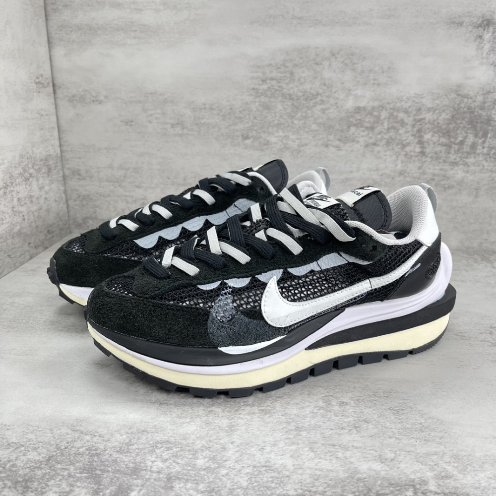 sacai x Nike VaporWaffle