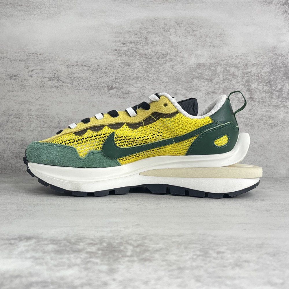 sacai x Nike VaporWaffle sacai x Nike VaporWaffle