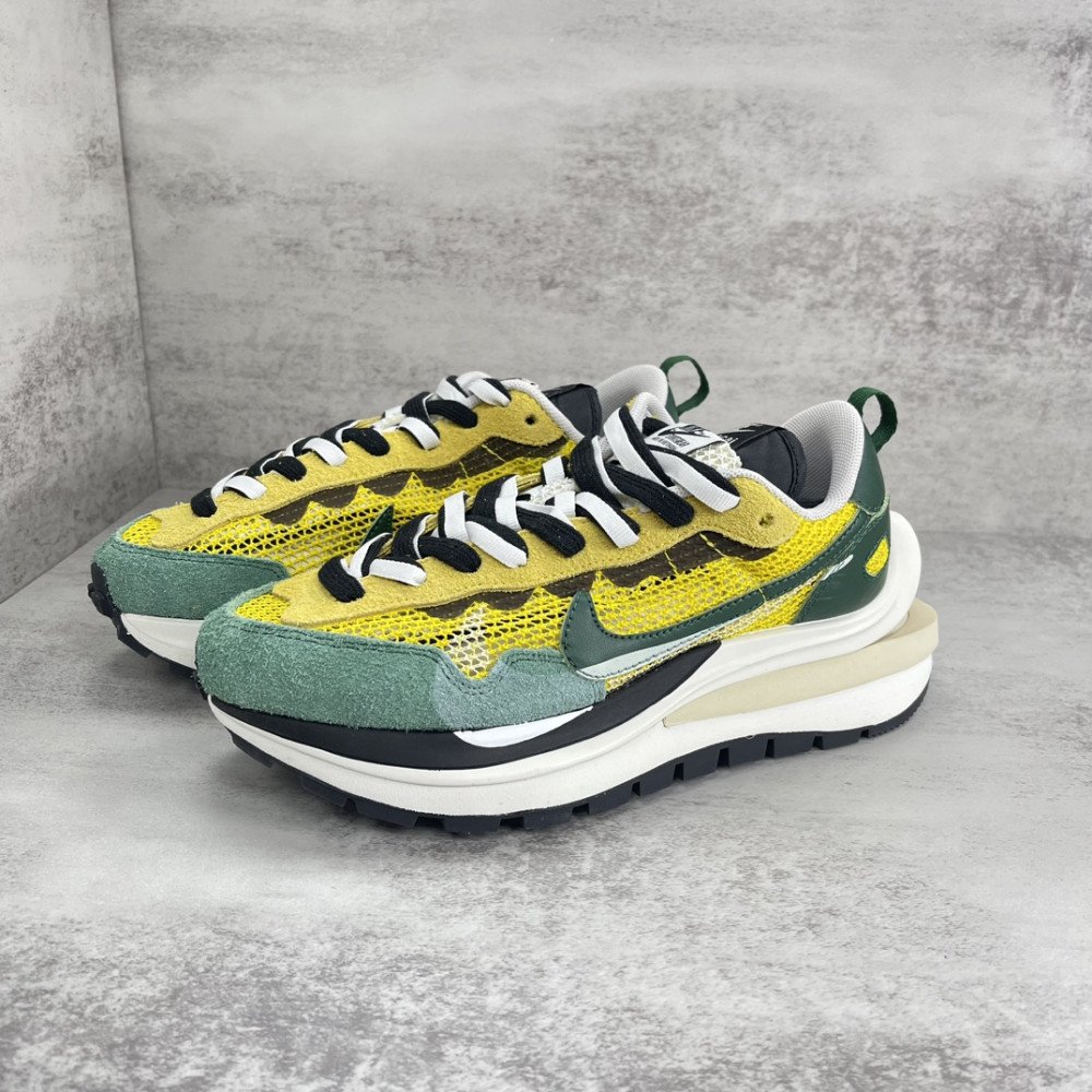 sacai x Nike VaporWaffle sacai x Nike VaporWaffle