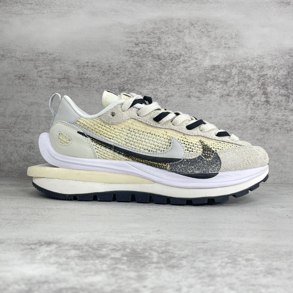 sacai x Nike VaporWaffle