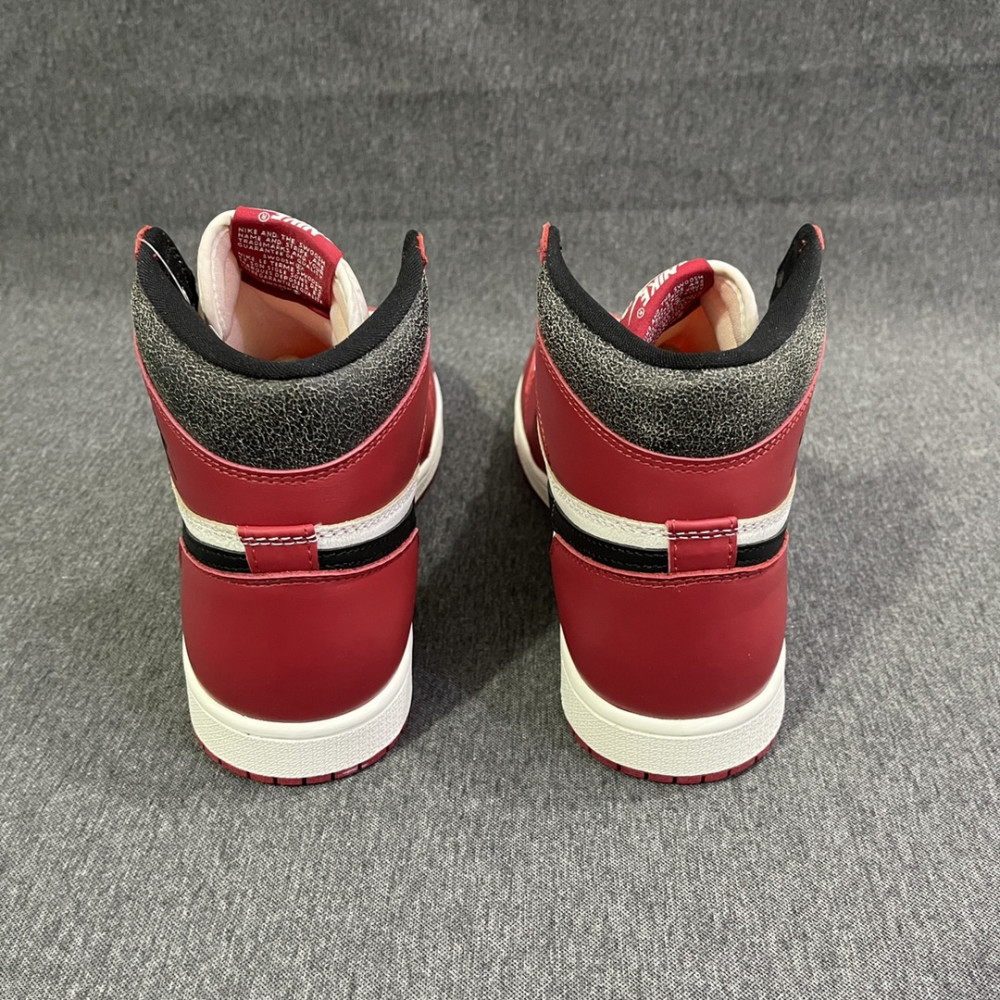 Air Jordan 1 Retro High OG 'Chicago Lost & Found'