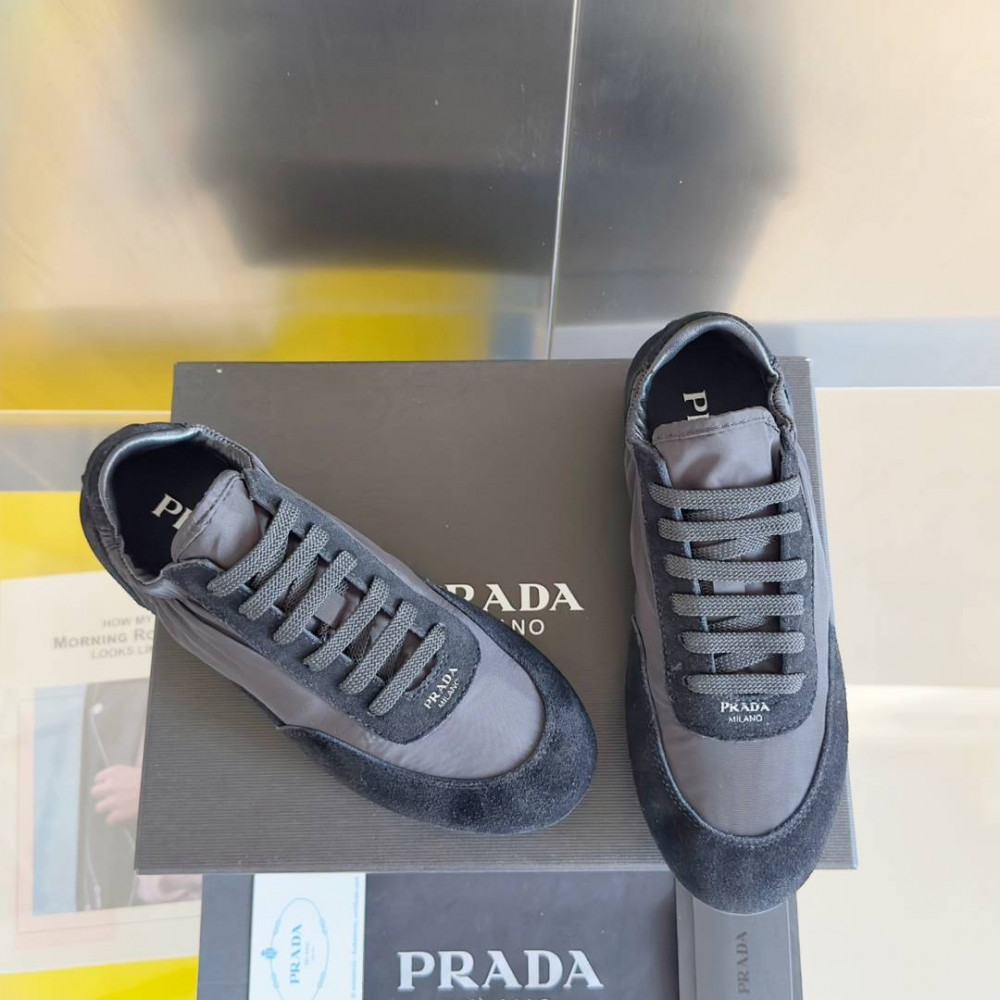 Prada Collapse