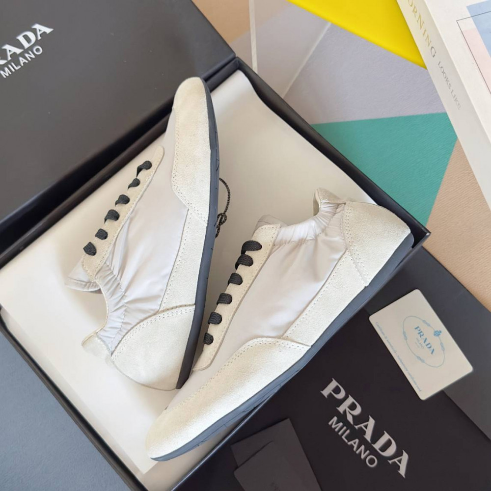 Prada Collapse
