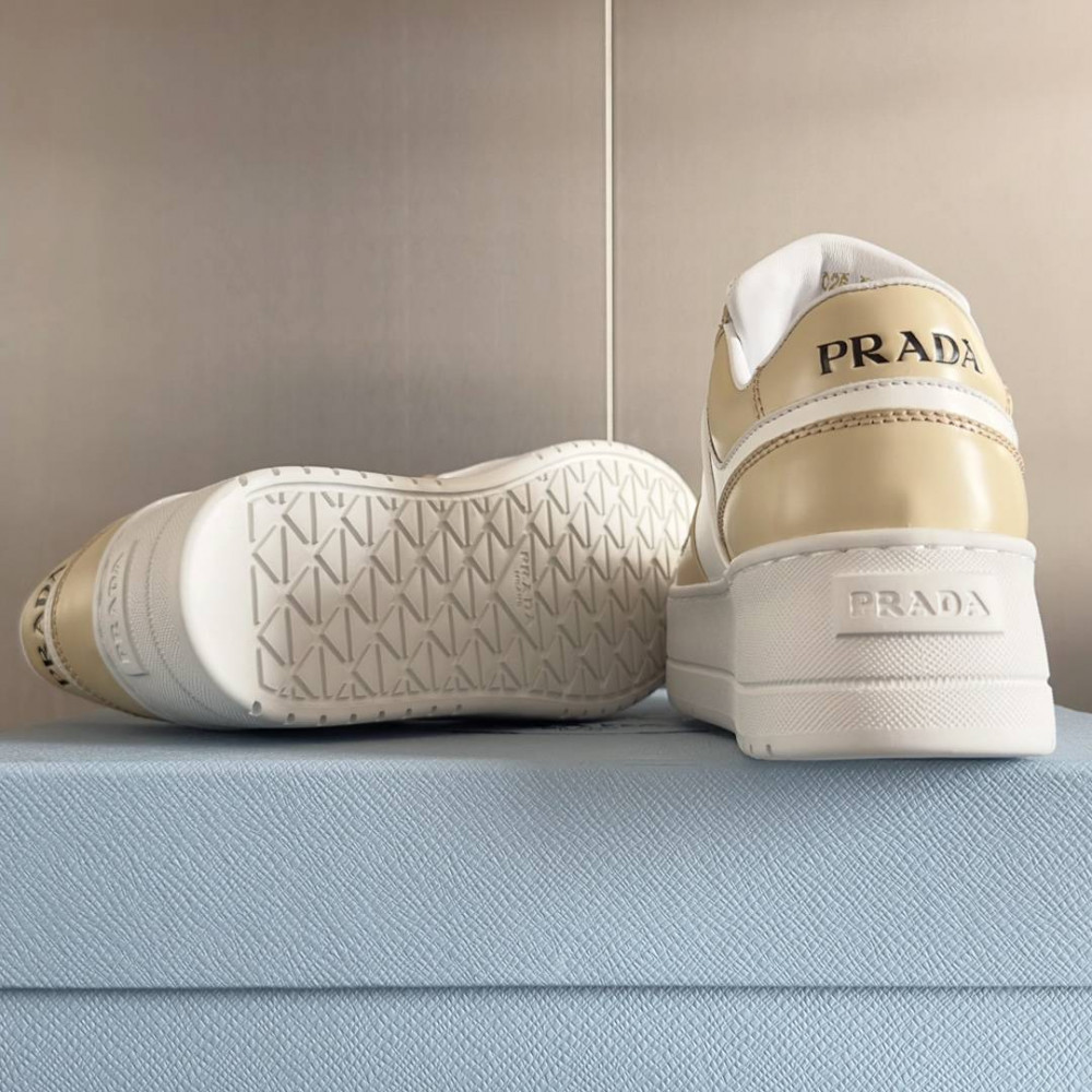 (WNMS)Prada Downtown Bold