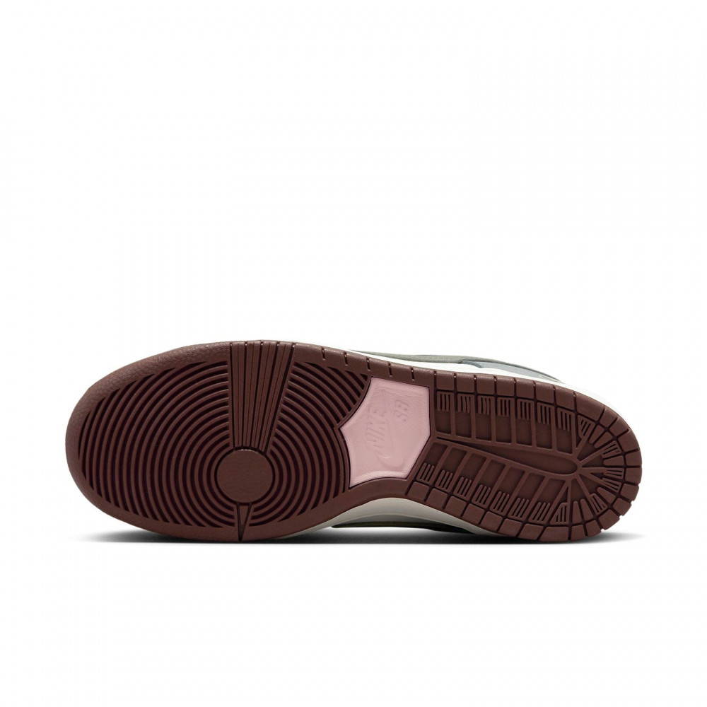 Nike SB Dunk Low Yuto Horigome FQ1180-001 Nike SB Dunk Low Yuto Horigome FQ1180-001