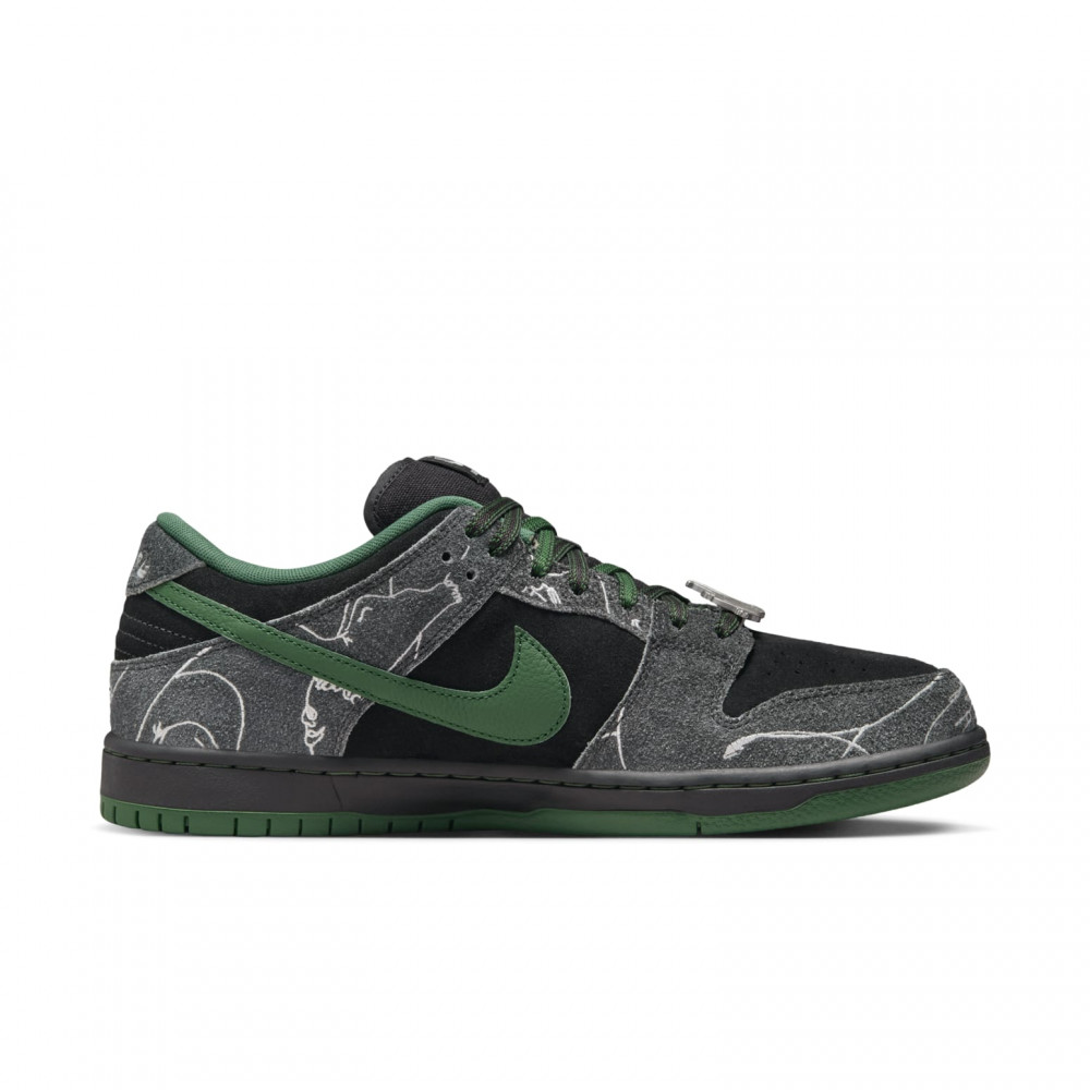 Nike x There Skateboard SB Dunk Low Pro Anthracite Gorge Green HF7743-001 Nike x There Skateboard SB Dunk Low Pro Anthracite Gorge Green HF7743-001