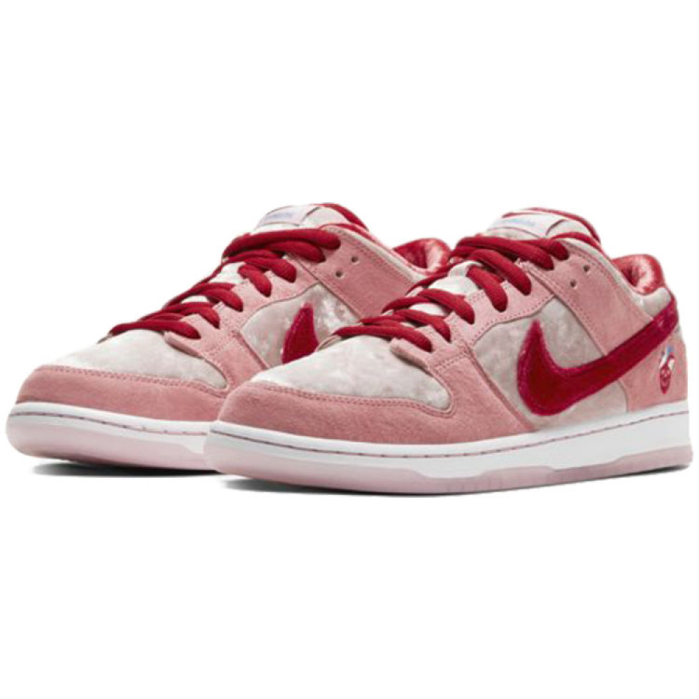 Nike x StrangeLove SB Dunk Low Valentine s Day CT2552-800 Nike x StrangeLove SB Dunk Low Valentine s Day CT2552-800
