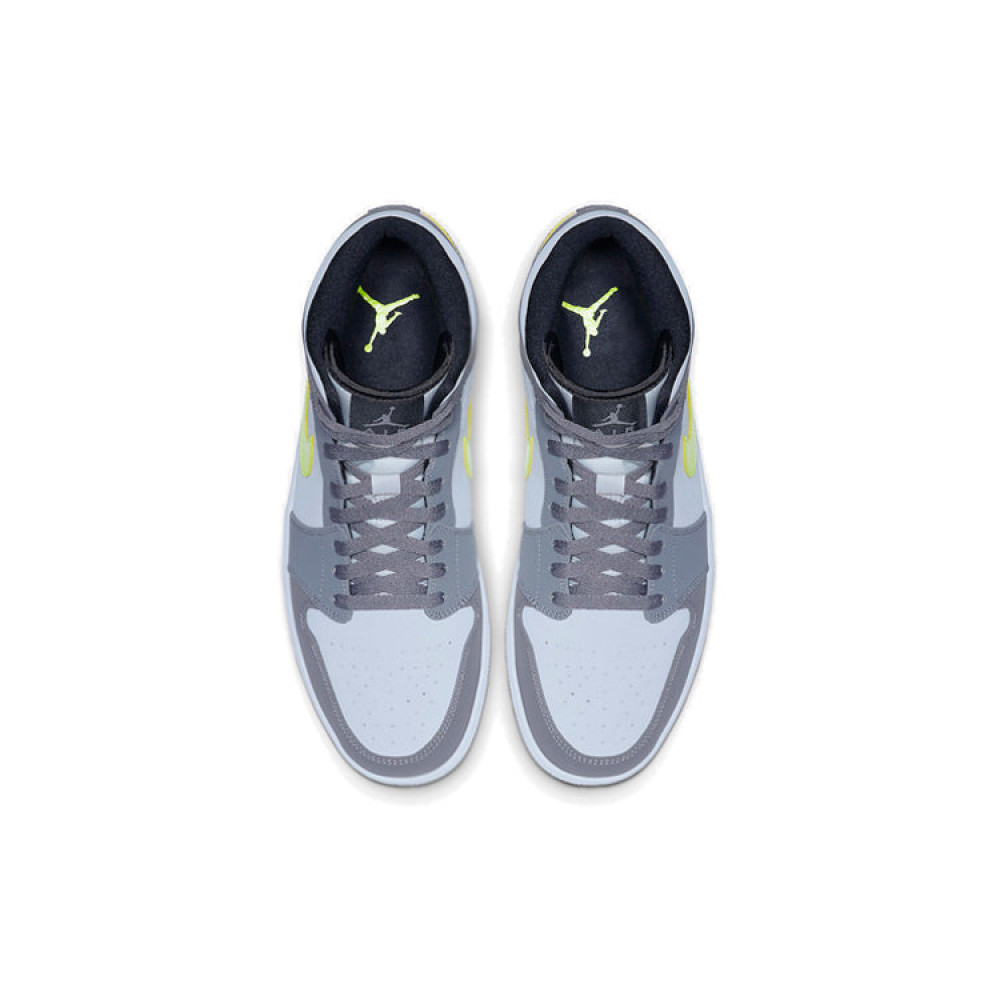 Air Jordan 1 Mid Gunsmoke Volt 554724-072 Air Jordan 1 Mid Gunsmoke Volt 554724-072