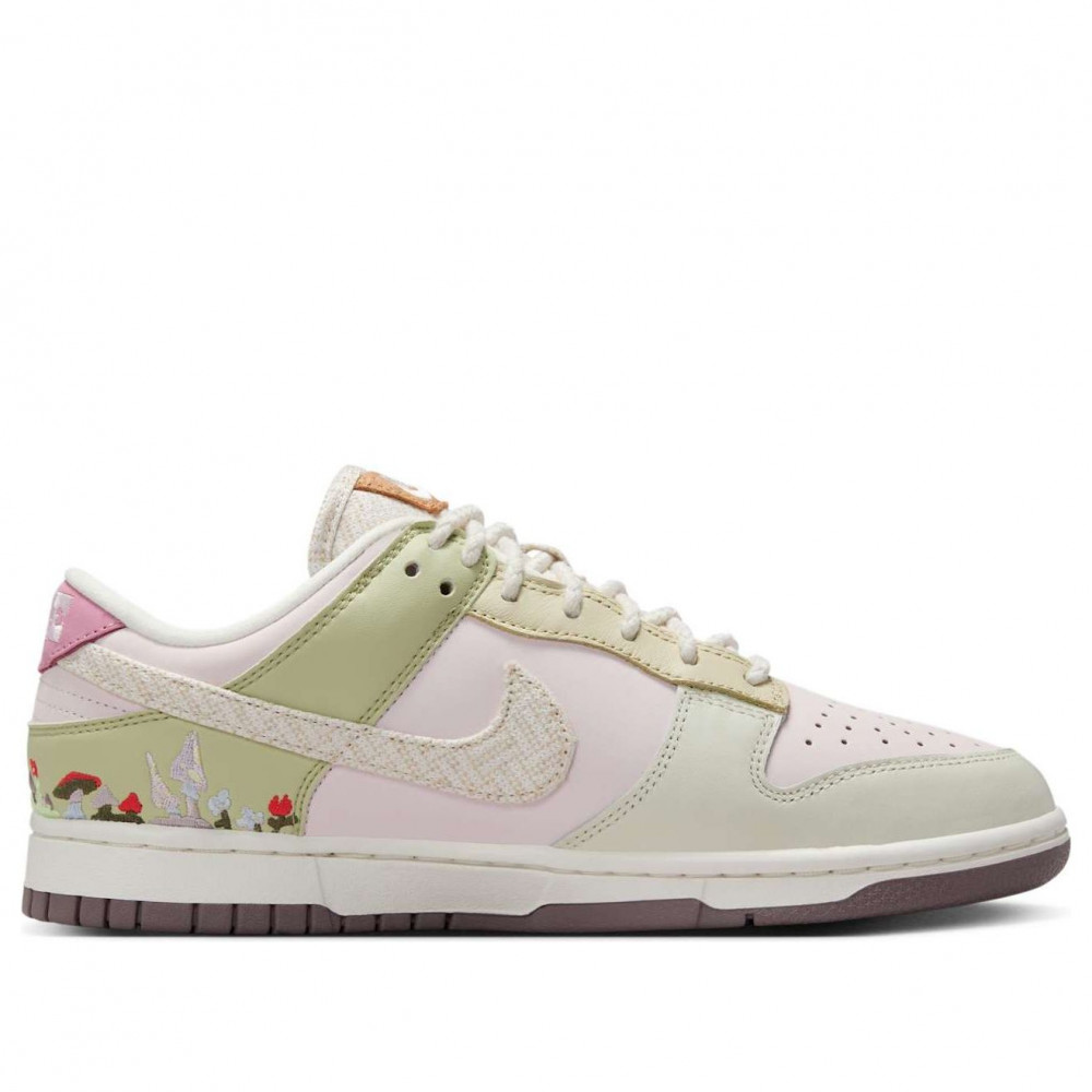 (WMNS) Nike Dunk Low  Mushroom  IB8876-661