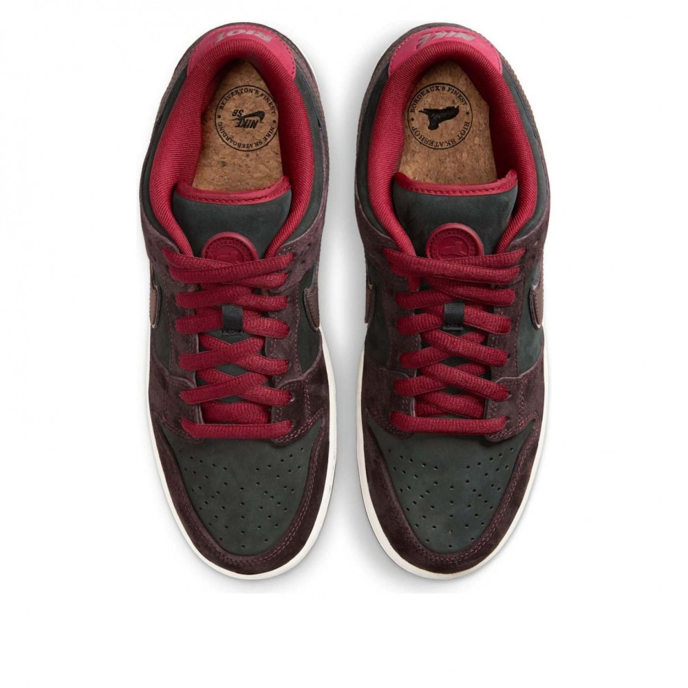 Nike x Riot Skateshop SB Dunk Low Mahogany Dark Beetroot FZ1289-200 Nike x Riot Skateshop SB Dunk Low Mahogany Dark Beetroot FZ1289-200