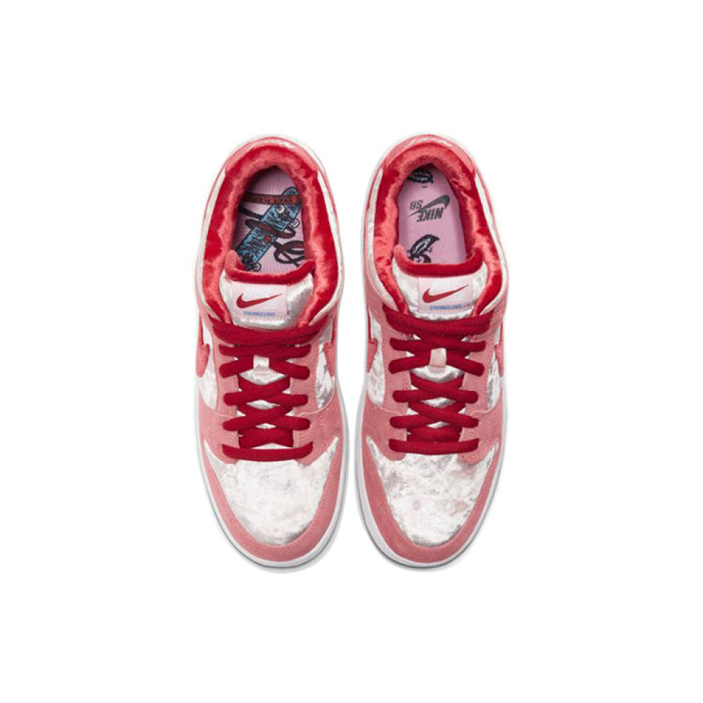 Nike x StrangeLove SB Dunk Low Valentine s Day CT2552-800 Nike x StrangeLove SB Dunk Low Valentine s Day CT2552-800