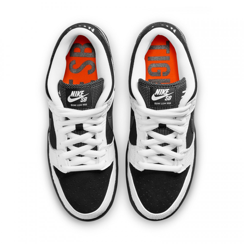 Nike x TIGHTBOOTH SB Dunk Low White Black FD2629-100 Nike x TIGHTBOOTH SB Dunk Low White Black FD2629-100