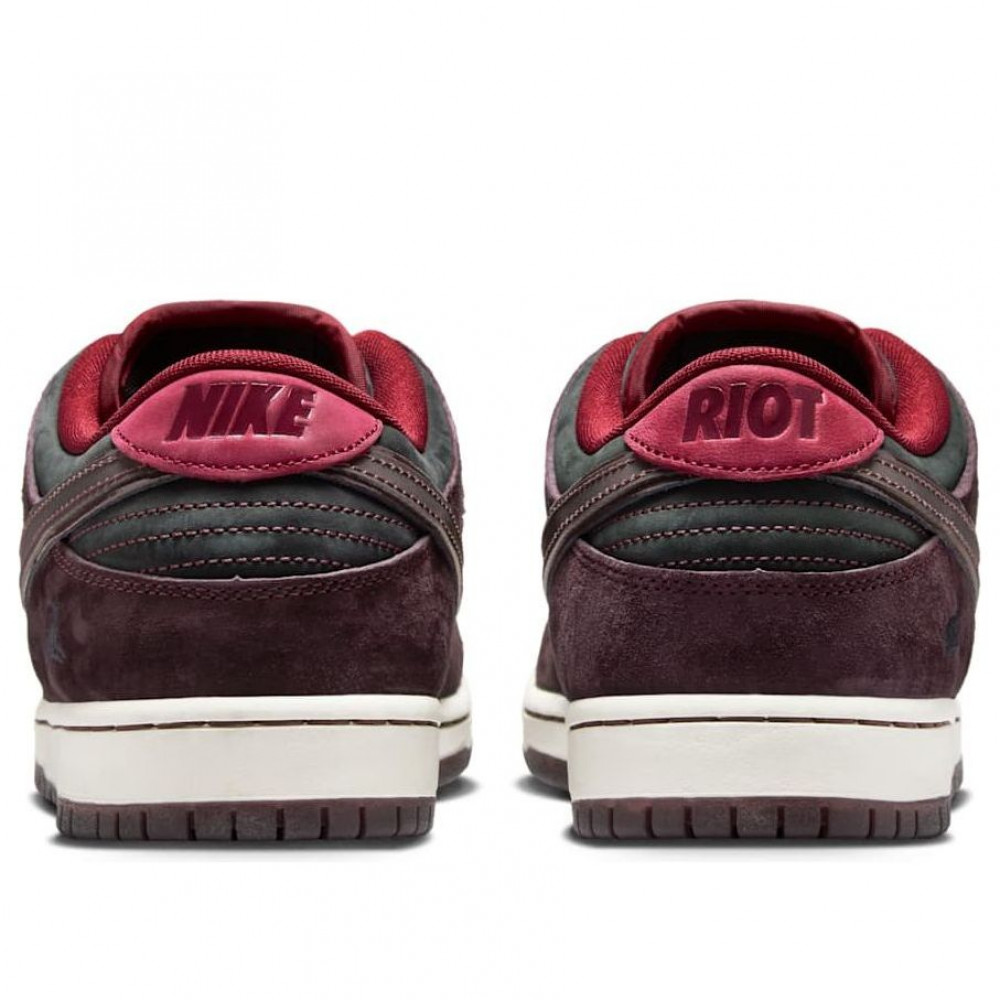 Nike x Riot Skateshop SB Dunk Low Mahogany Dark Beetroot FZ1289-200 Nike x Riot Skateshop SB Dunk Low Mahogany Dark Beetroot FZ1289-200