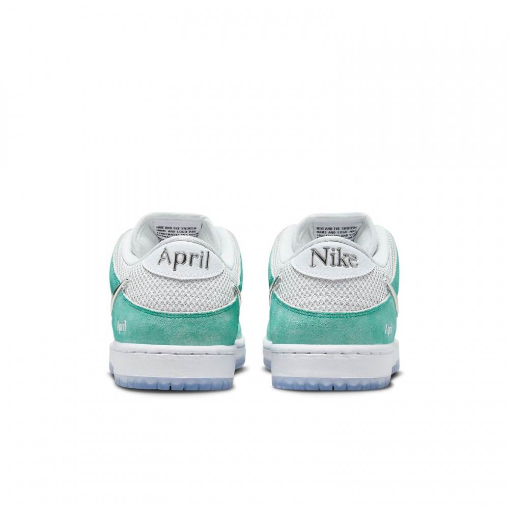 Nike x APRIL SKATEBOARDS SB Dunk Low Turbo Green FD2562-400 Nike x APRIL SKATEBOARDS SB Dunk Low Turbo Green FD2562-400