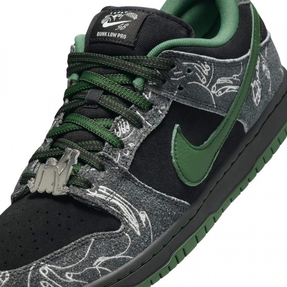 Nike x There Skateboard SB Dunk Low Pro Anthracite Gorge Green HF7743-001 Nike x There Skateboard SB Dunk Low Pro Anthracite Gorge Green HF7743-001