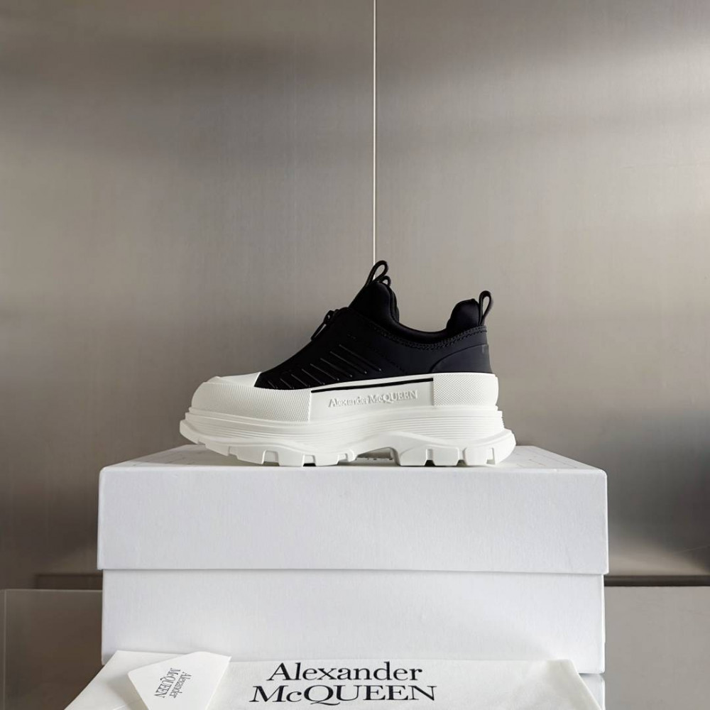 Alexander McQueen Tread Slick Alexander McQueen Tread Slick