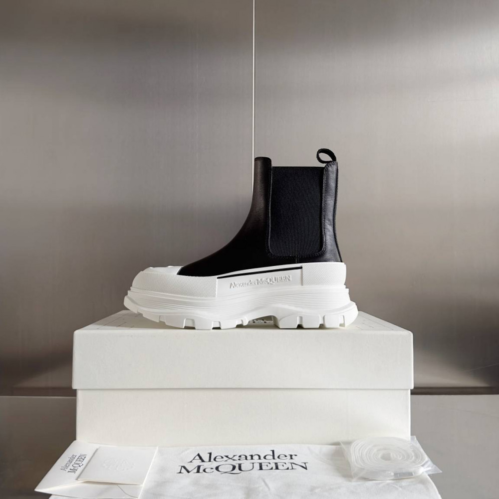 Alexander McQueen Tread Slick Alexander McQueen Tread Slick